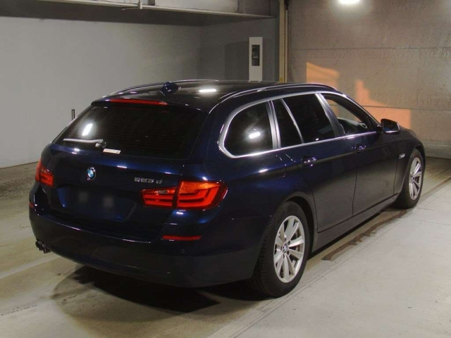BMW 5 SERIES 2012