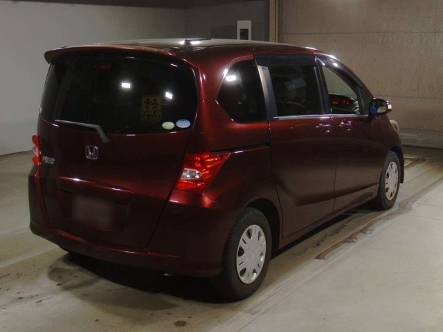 HONDA FREED 2010