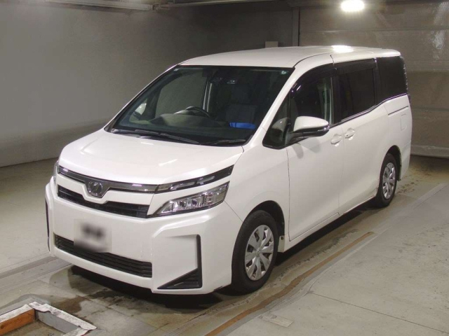 TOYOTA VOXY 2019