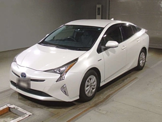 TOYOTA PRIUS 2016