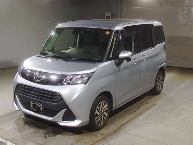 TOYOTA TANK 2017