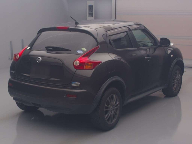 NISSAN JUKE 2010