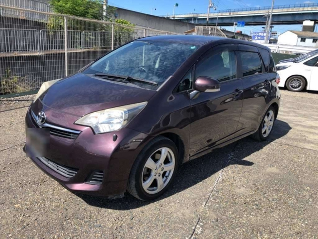 TOYOTA RACTIS 2010
