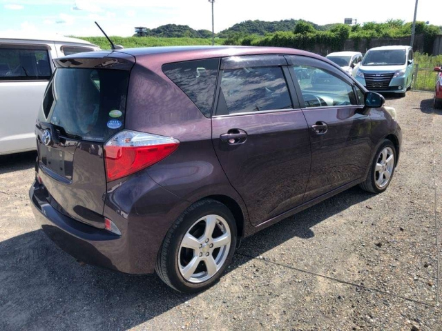 TOYOTA RACTIS 2010