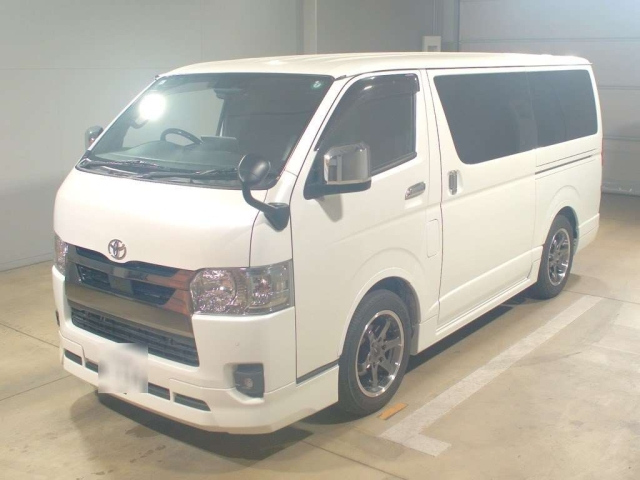 TOYOTA HIACE VAN 2024