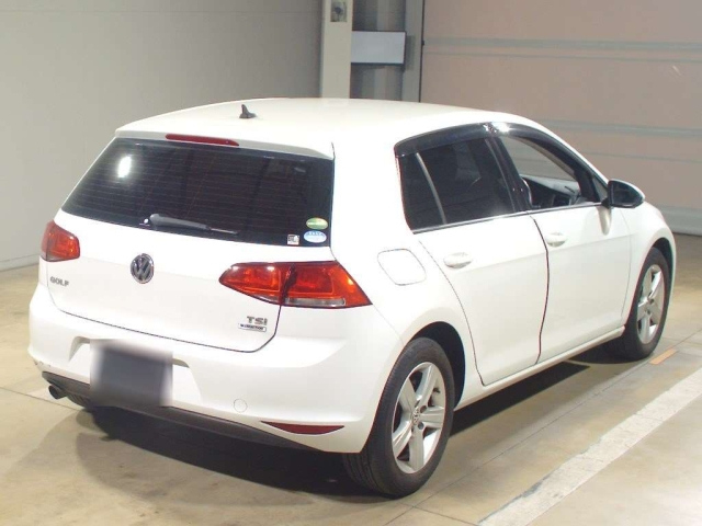 VOLKSWAGEN GOLF 2015