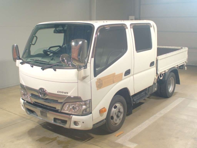 TOYOTA DYNA 2020