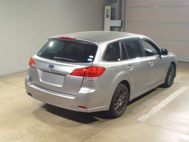 SUBARU LEGACY 2010