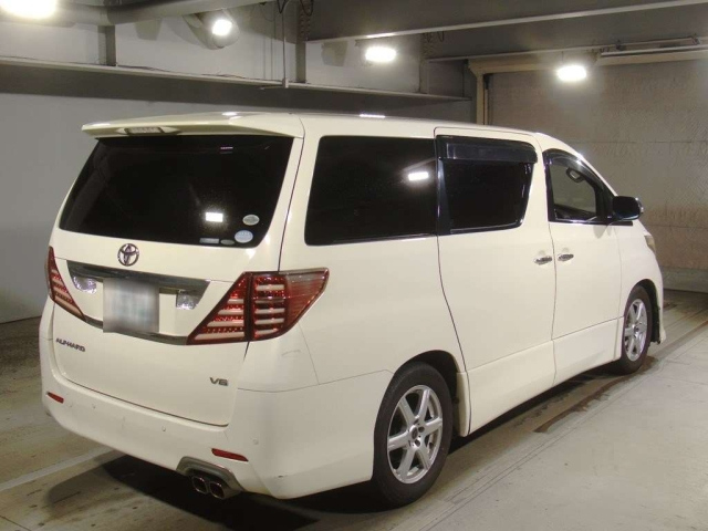 TOYOTA ALPHARD 2011