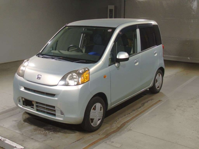HONDA LIFE 2010