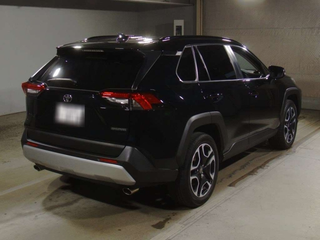 TOYOTA RAV4 2021