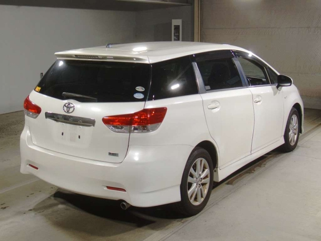 TOYOTA WISH 2009
