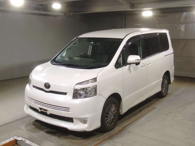 TOYOTA VOXY 2008