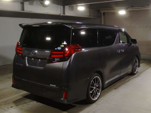 TOYOTA ALPHARD 2015