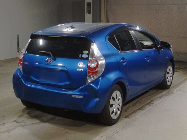 TOYOTA AQUA 2014