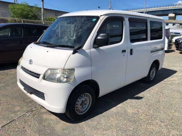 TOYOTA TOWN ACE VAN 2014