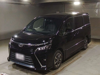 TOYOTA VOXY 2017