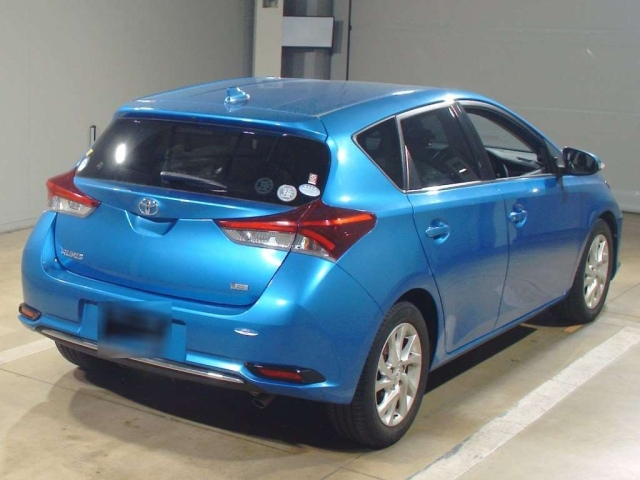 TOYOTA AURIS 2016