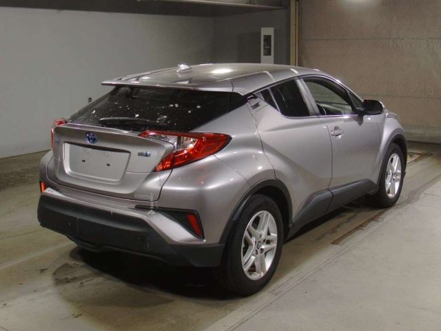 TOYOTA C-HR 2021