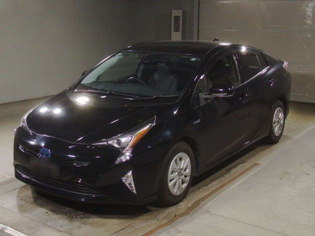 TOYOTA PRIUS 2016