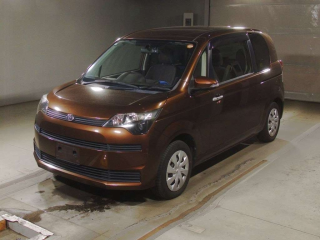 TOYOTA SPADE 2015