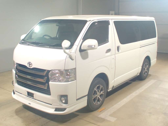 TOYOTA HIACE VAN 2014