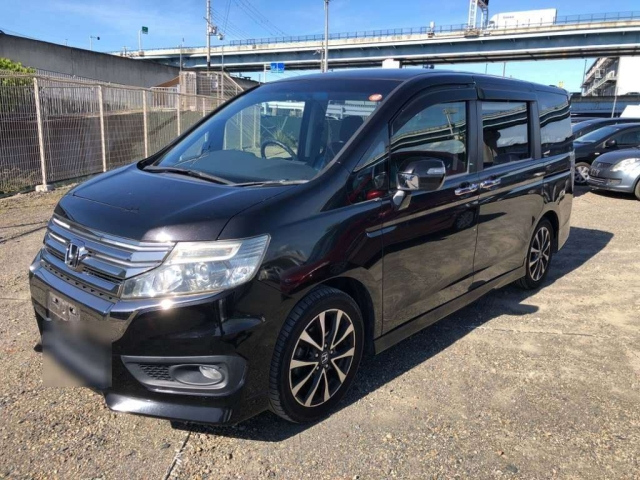 HONDA STEP WAGON 2014