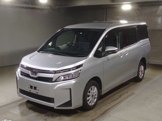 TOYOTA VOXY 2020