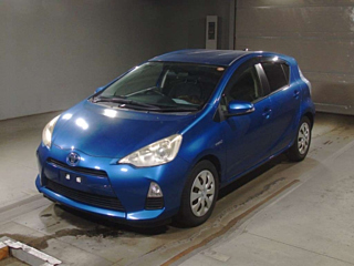TOYOTA AQUA 2013