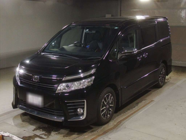 TOYOTA VOXY 2015
