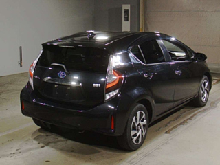 TOYOTA AQUA 2020