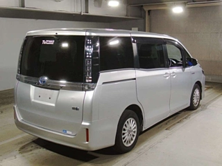 TOYOTA VOXY 2016