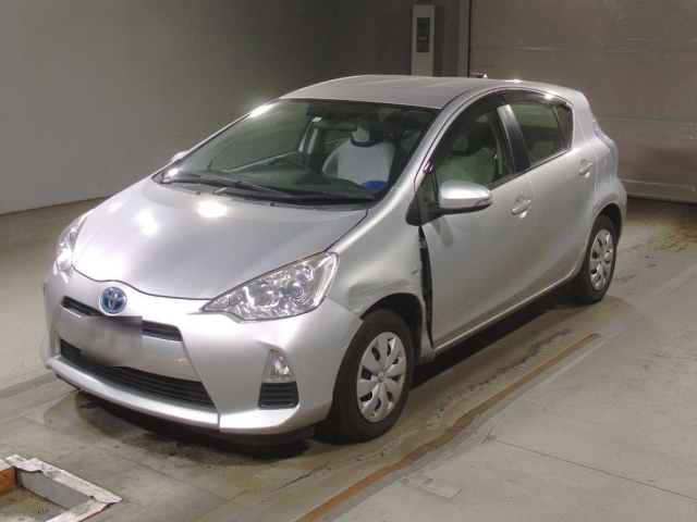TOYOTA AQUA 2014