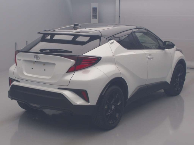 TOYOTA C-HR 2022