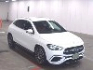 Заказать MERCEDES BENZ GLA CLASS