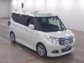 Заказать MITSUBISHI DELICA D2