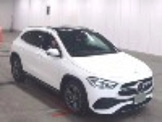 Заказать MERCEDES BENZ GLA CLASS