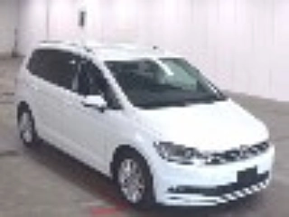 Заказать VOLKSWAGEN GOLF TOURAN