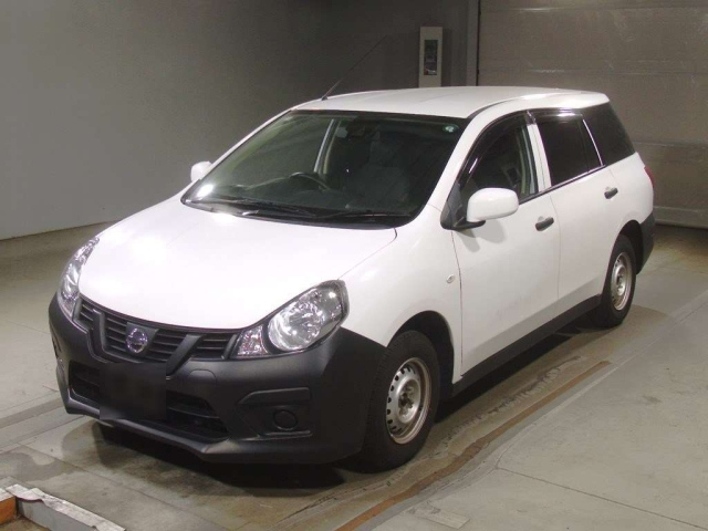 NISSAN AD 2020