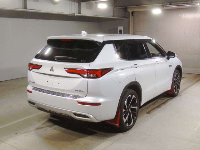 MITSUBISHI OUTLANDER PHEV 2023