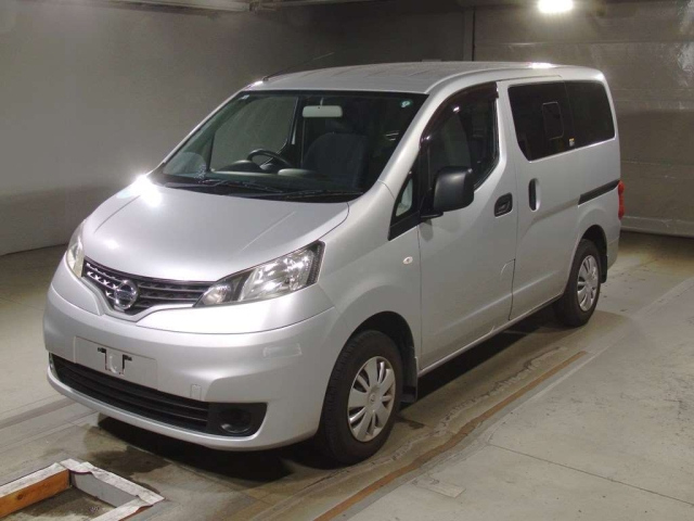 NISSAN NV200 2012