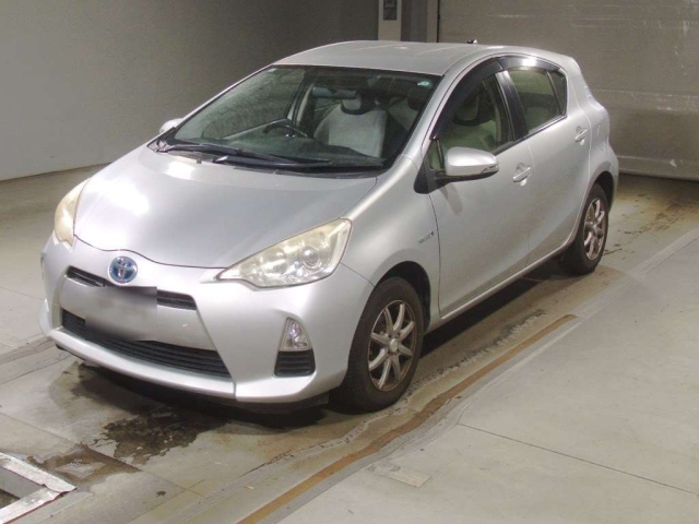 TOYOTA AQUA 2012