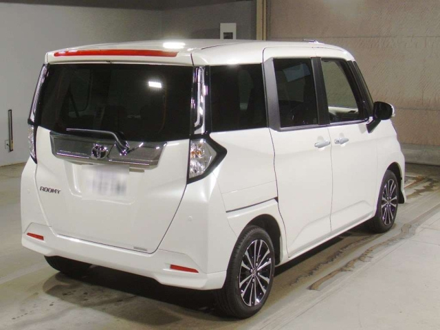 TOYOTA ROOMY 2025