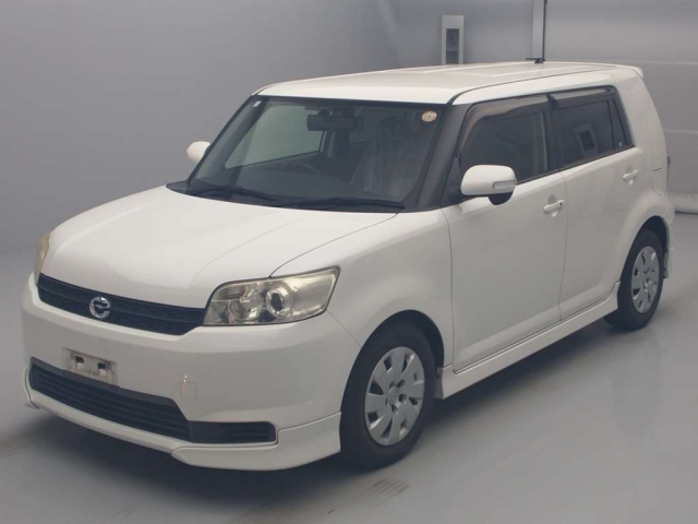 TOYOTA COROLLA RUMION 2013
