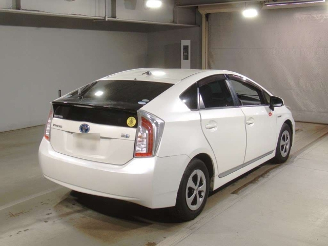 TOYOTA PRIUS 2015