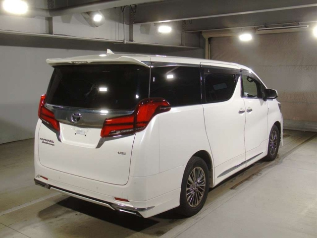 TOYOTA ALPHARD 2018
