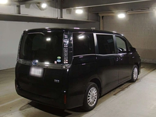 TOYOTA VOXY 2014
