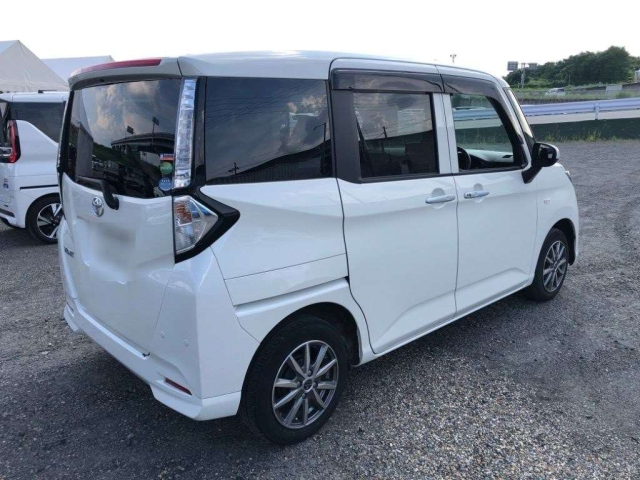 TOYOTA TANK 2020