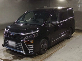 TOYOTA VOXY 2018