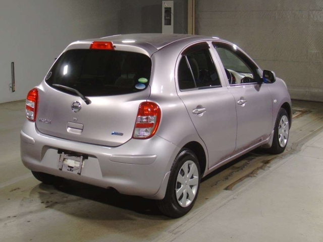TOYOTA AQUA 2016